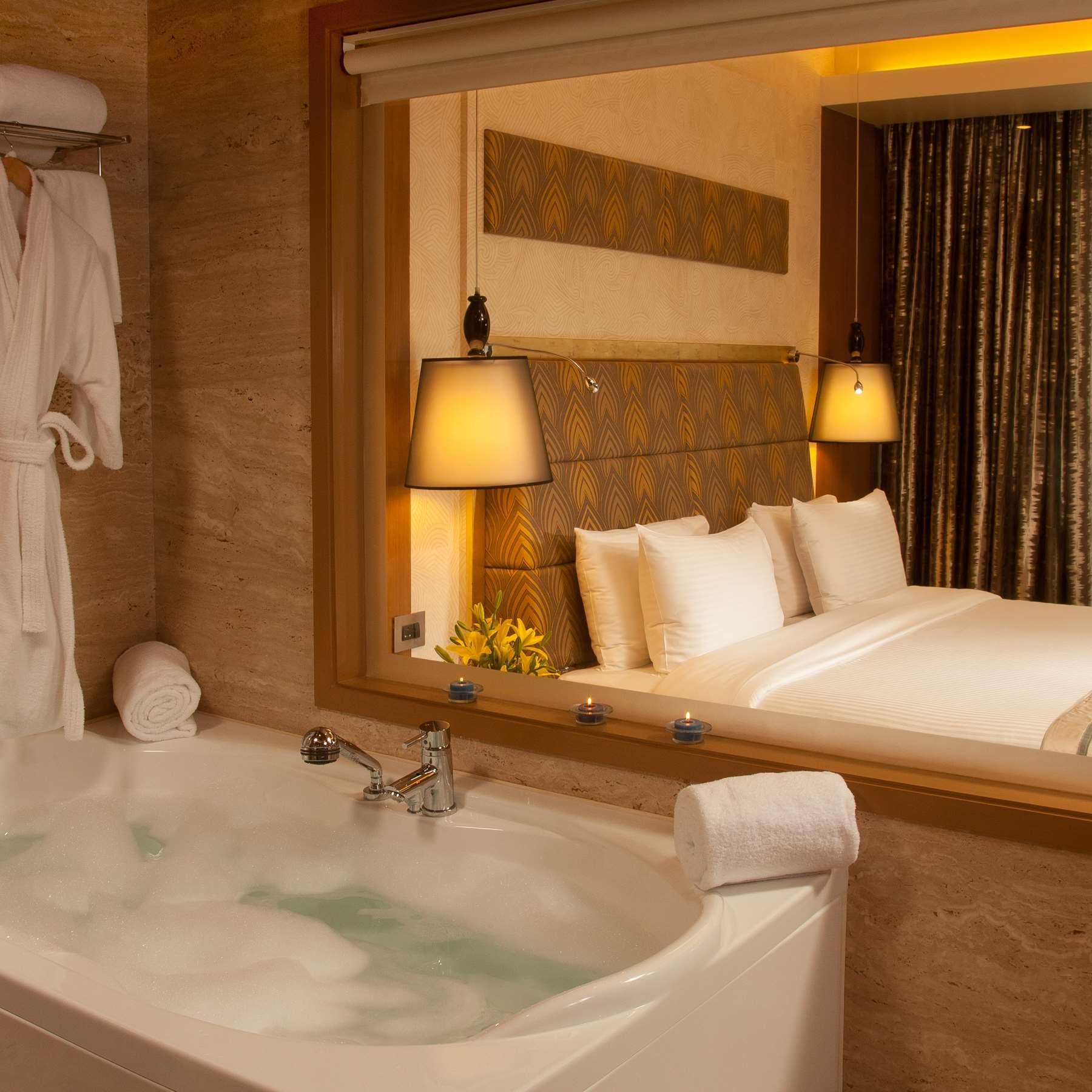 Radisson Blu Hotel, Nagpur Buitenkant foto