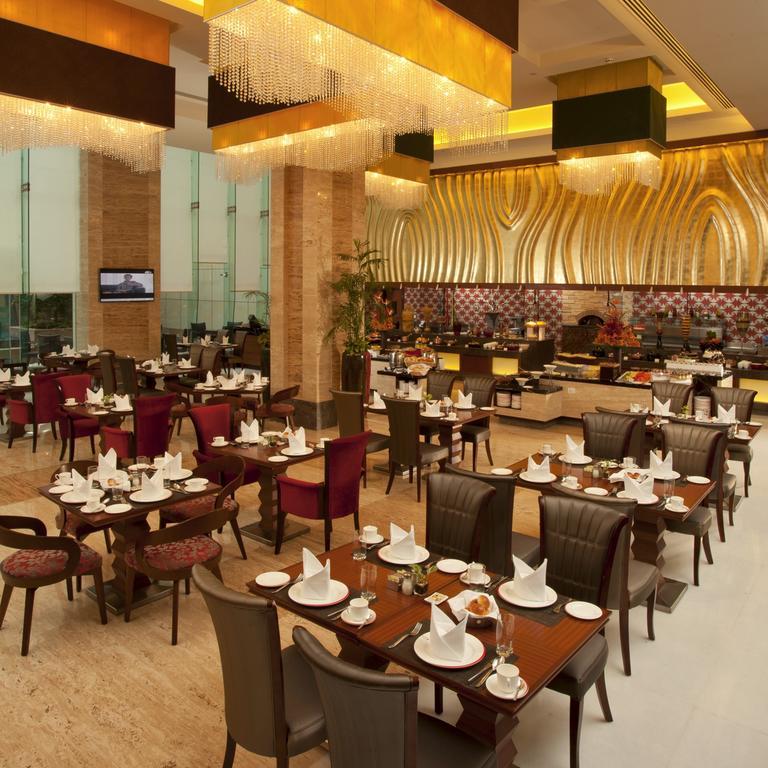 Radisson Blu Hotel, Nagpur Buitenkant foto