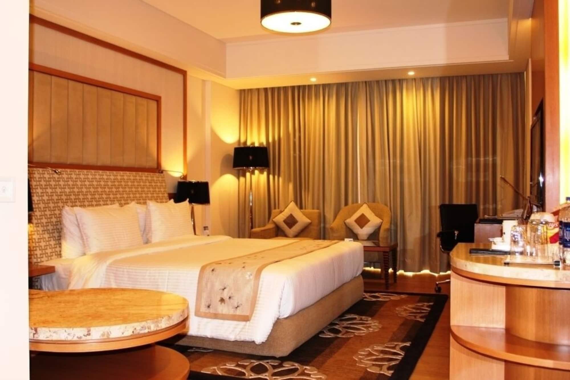 Radisson Blu Hotel, Nagpur Buitenkant foto