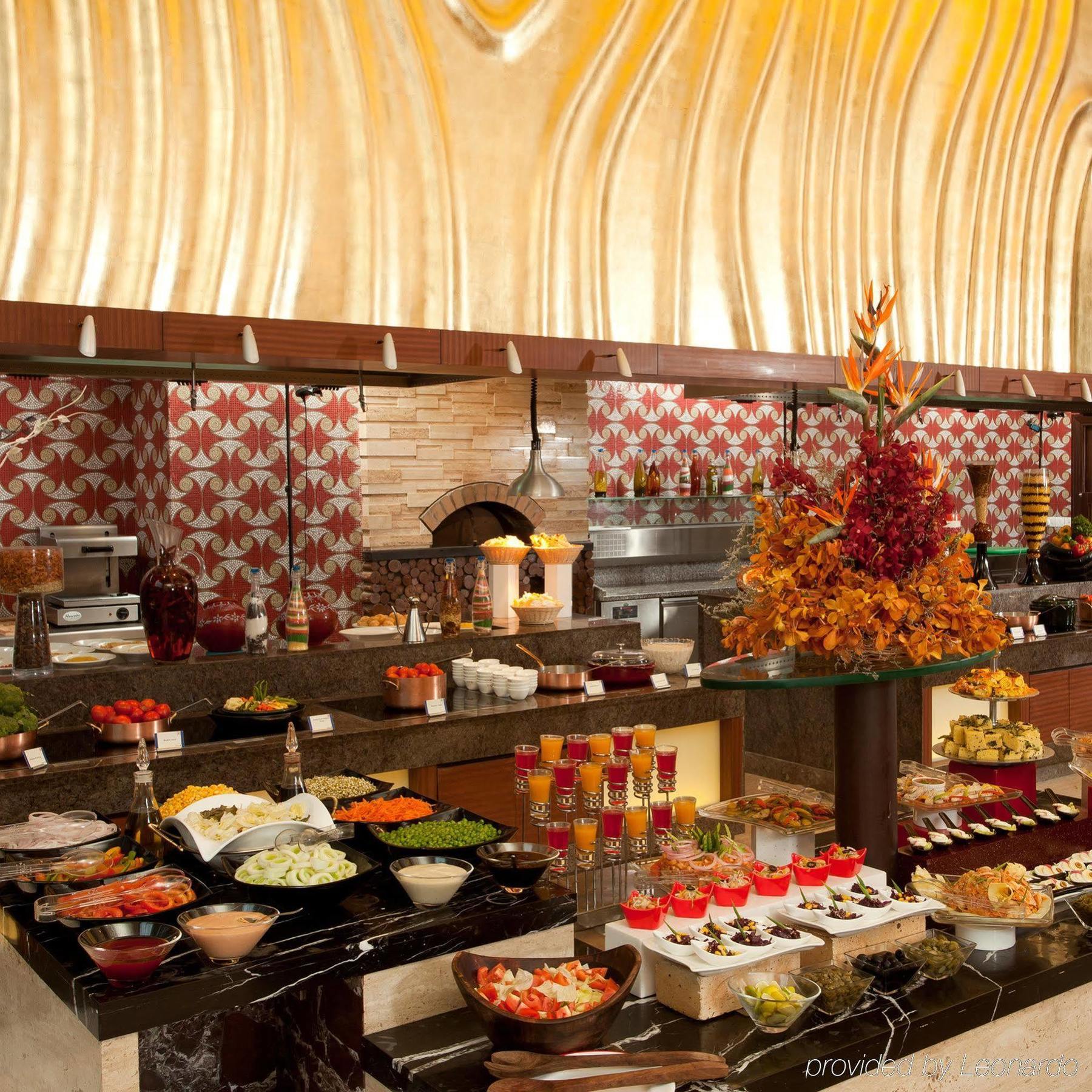 Radisson Blu Hotel, Nagpur Buitenkant foto