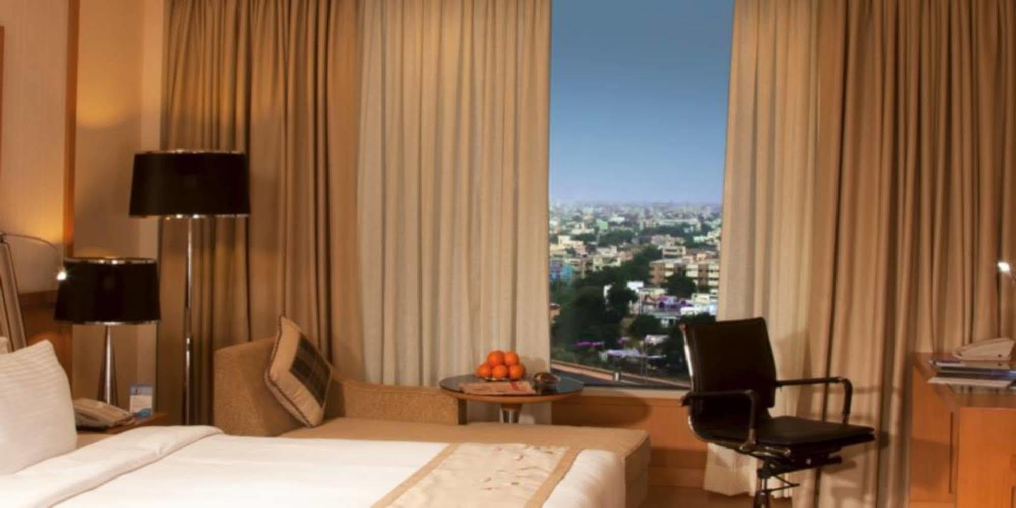 Radisson Blu Hotel, Nagpur Buitenkant foto
