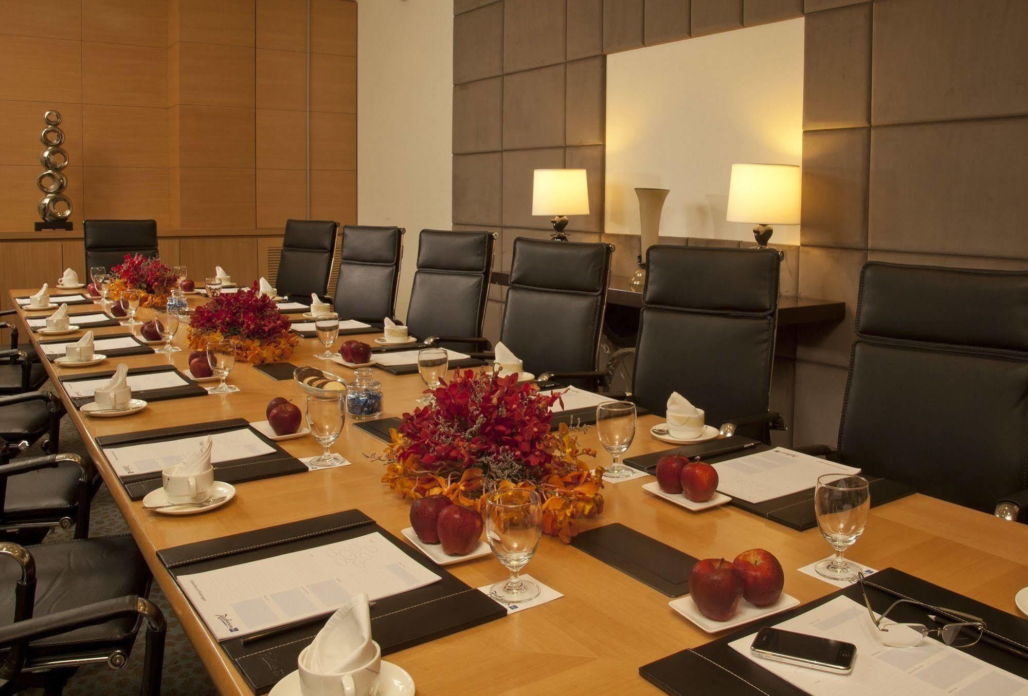 Radisson Blu Hotel, Nagpur Buitenkant foto
